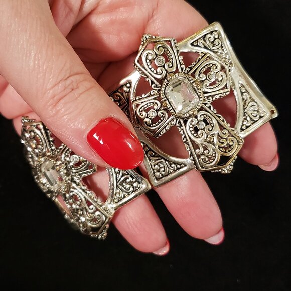 Unique Silver Accent Cross Bracelet - Picture 5 of 6